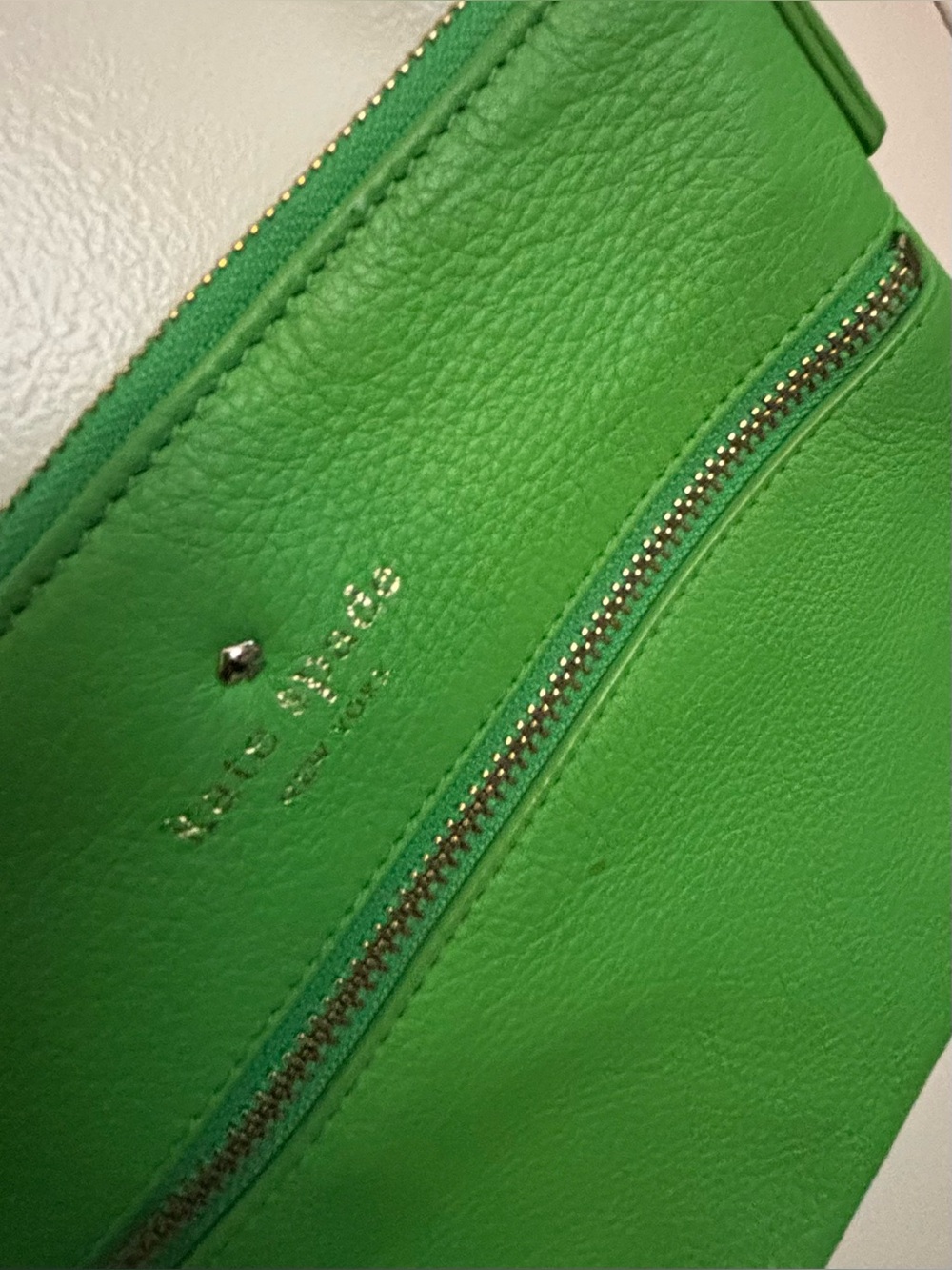 kate spade Green Leather crossbody with Gold-Tone Zip